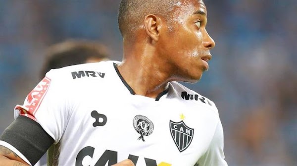 Oficial: Santos, rescindido el contrato de Robinho