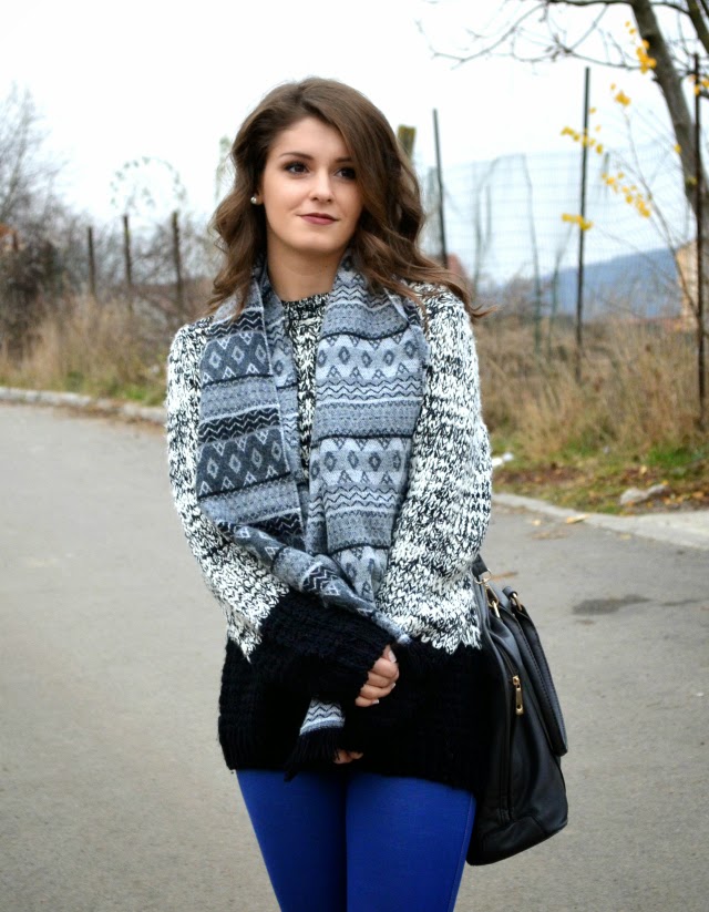 color block monochrome sweater