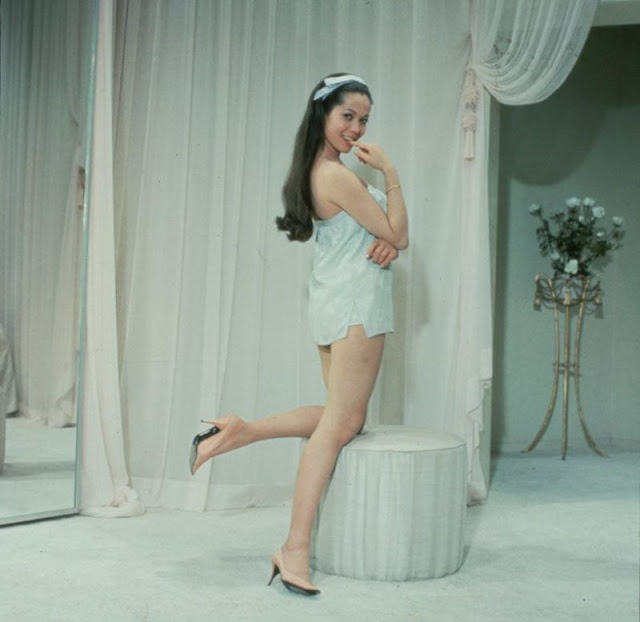 The &ldquo;Chinese Bardot&rdquo;: 40 Glamorous Photos of Nancy Kwan in the 1960s