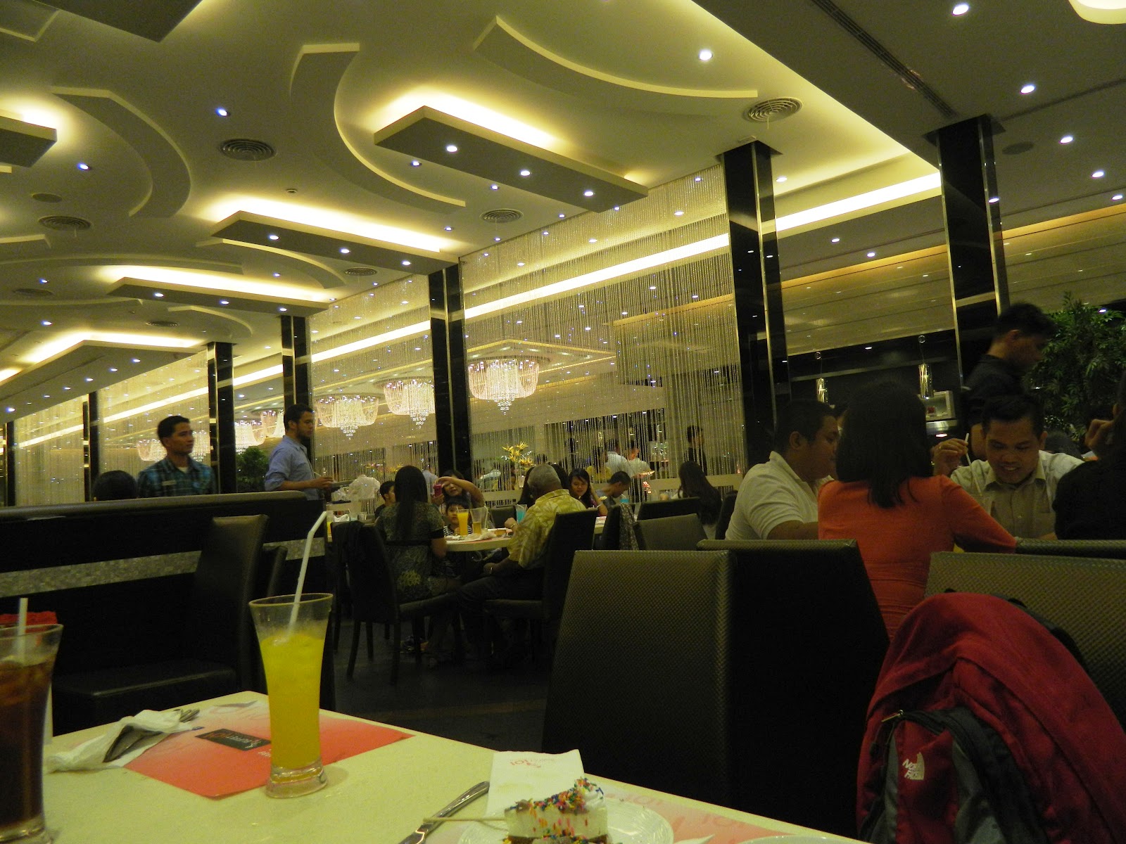 East A Date!: Buffet 101, Mall of Asia