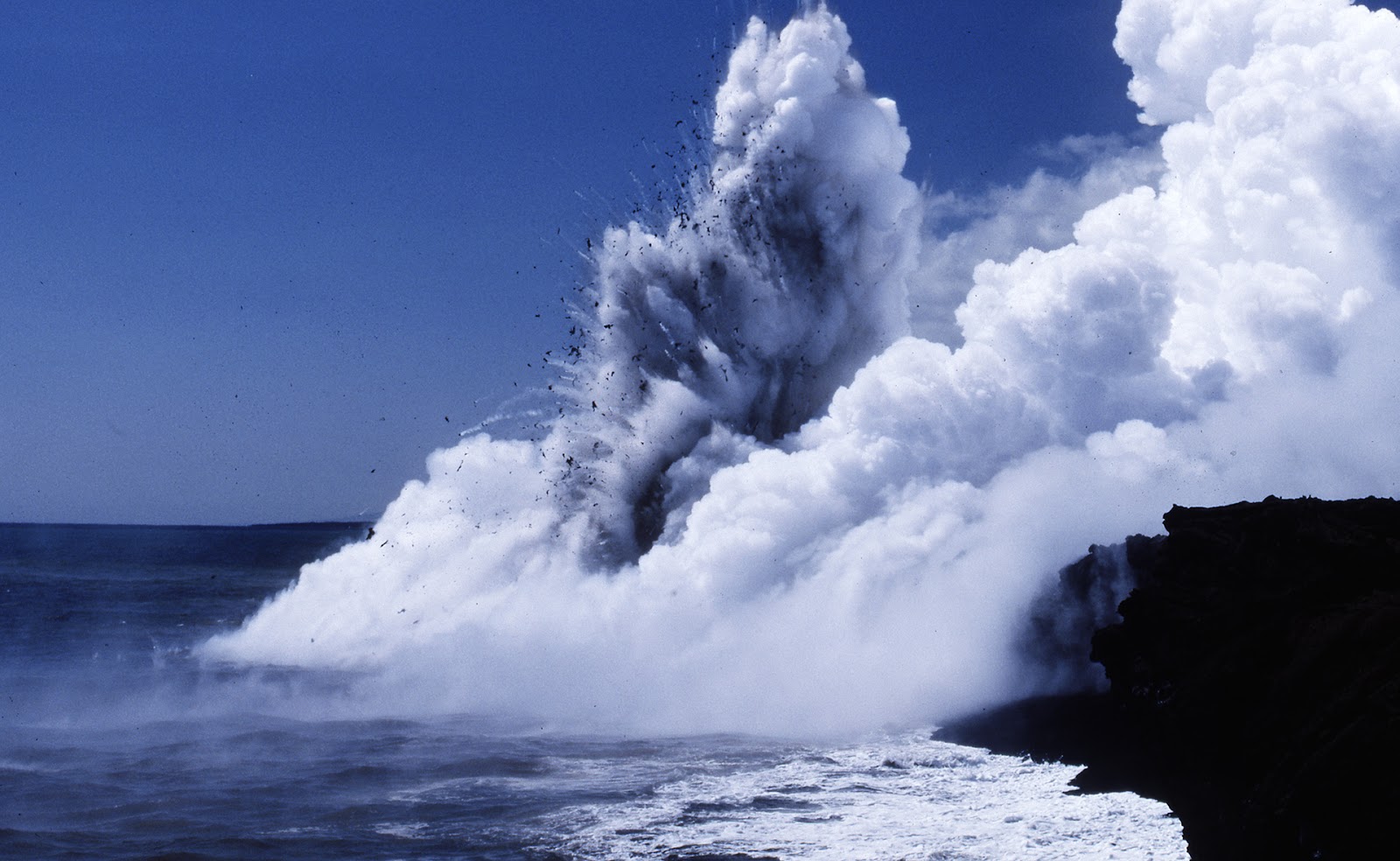 адамс (подводный вулкан). вулканический остров нисиносима. гидроэксплозивный тип извержения вулкана. подводный вулкан извержение. подводный вулкан в тонго.