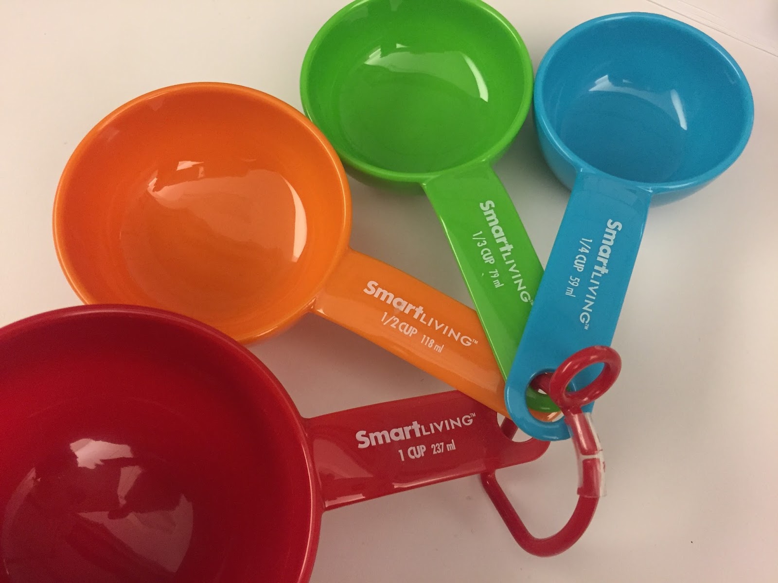 smart-living-measuring-cups-and-spoons-at-home-with-john-newman