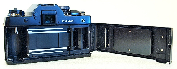 ImagingPixel: Contax RTS II 35mm Manual Focus SLR Film Camera