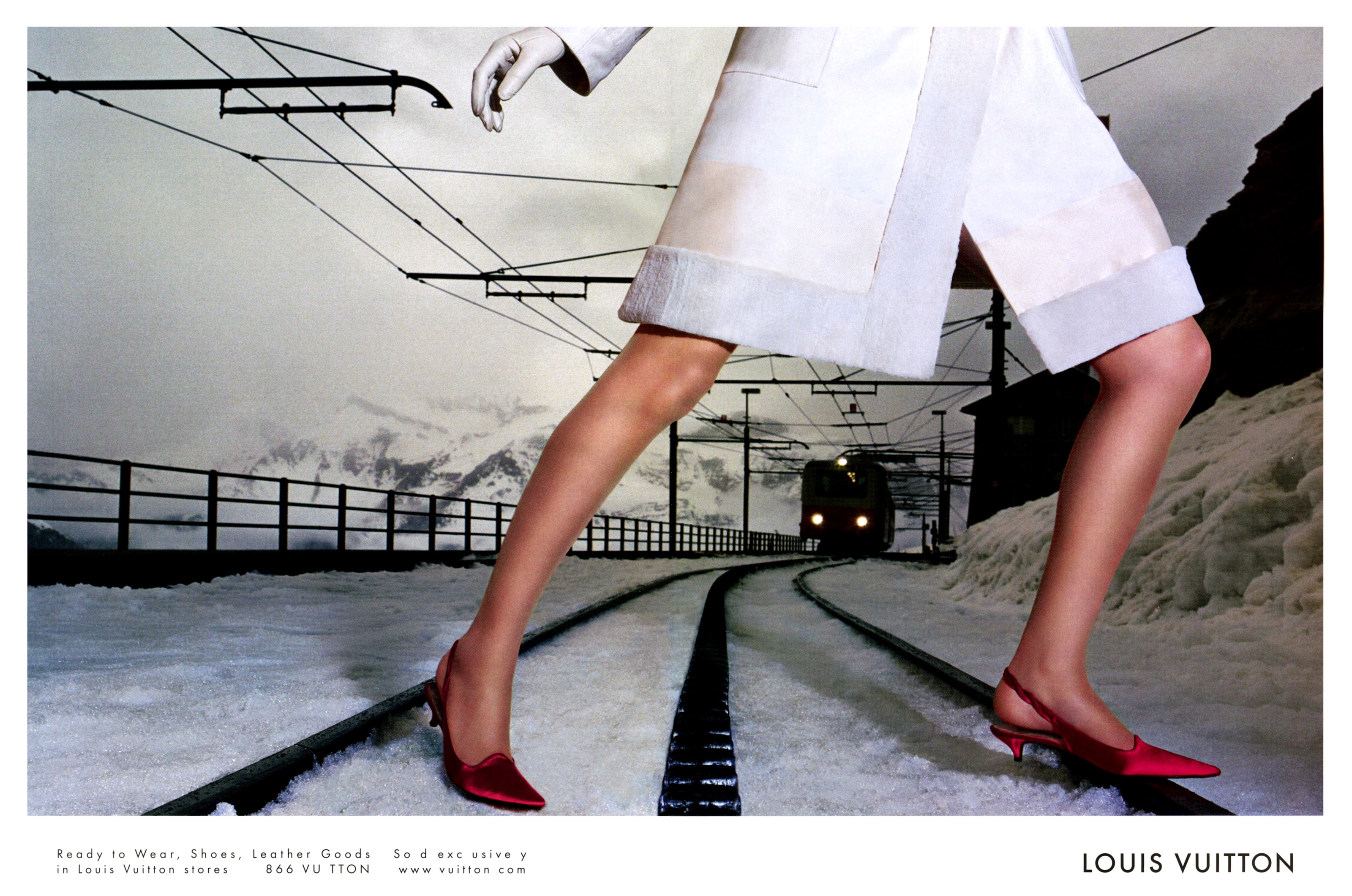 2002 LOUIS VUITTON Luggage : EVA HERZIGOVA Magazine PRINT AD ( 5-pg )