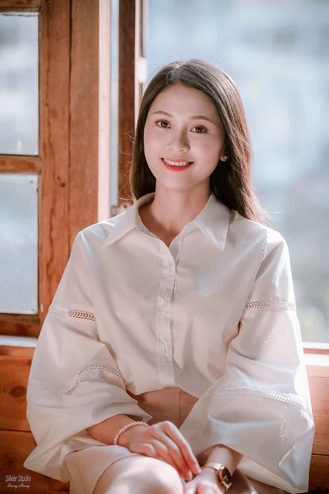 Vietnamese beautiful model - The beauty nearby windows - Pic 4