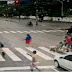 Assista: Motorista atropela e mata cadeirante em faixa de pedestres