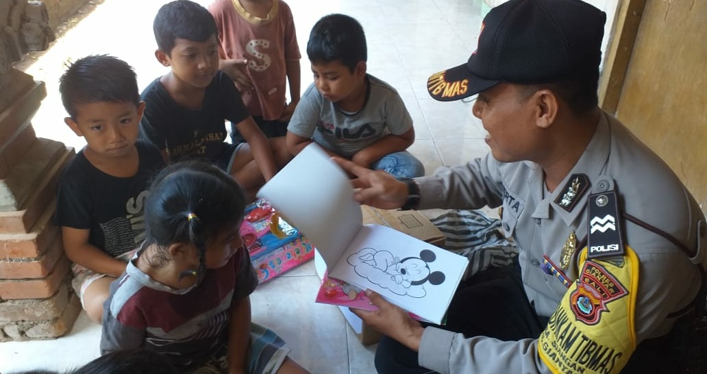 Senyum Ceria Kadek Mira Penyandang Disabilitas di Awal Tahun