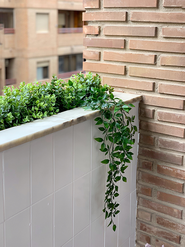 DE LUNARES Y NARANJAS: Cómo pintar los azulejos de tu terraza
