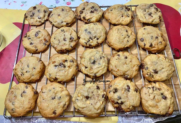 diabetes, Americans, comfort food, reduced-sugar chocolate chip cookie recipe, cookies, baking cookies, silicon cookie mat, parchment paper, baking paper, baking, home baker, homecook, moms cookies