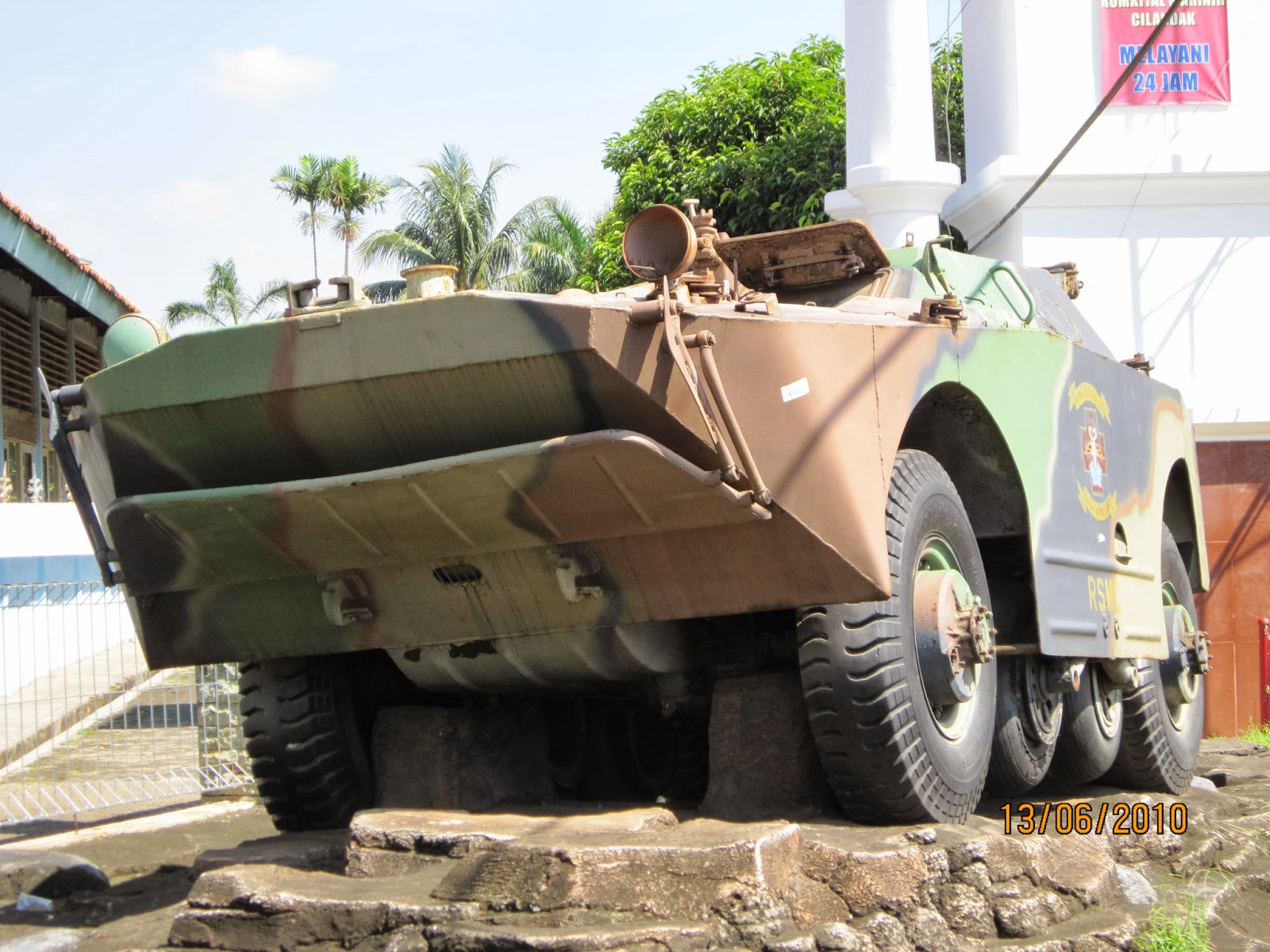 BRDM-1 PANZER TNI (Indonesian National Army) - INDONESIAN MILITARY VEHICLES BRDM-1 PANZER TNI (Indonesian National Army) - INDONESIAN MILITARY VEHICLES