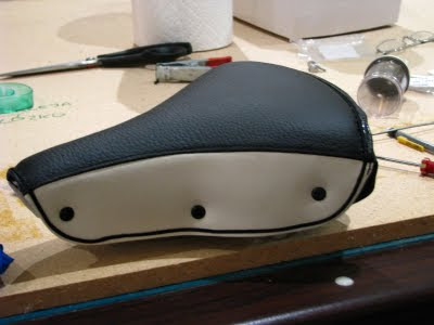 vintage bicycle seat restoration
