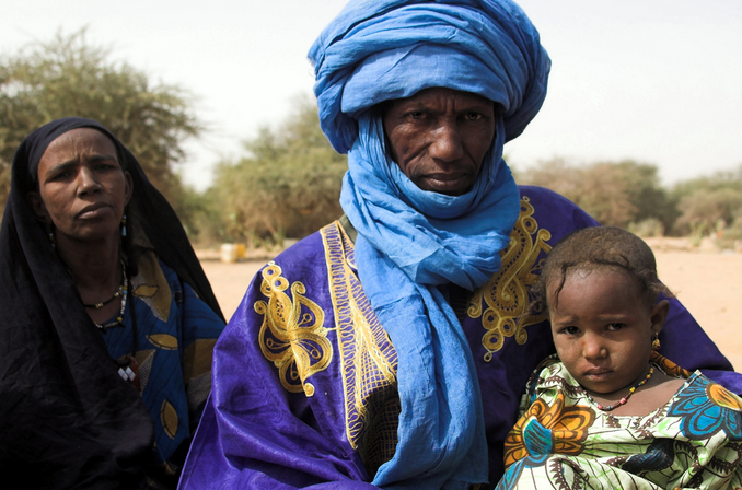 An%2Bamazingly%2Belegant%2Btuareg%2Bfamily%2BI%2Binterviewed%2Boutside%2Bof%2BMenaka,%2Bin%2Bthe%2Bsouth%2Bof%2Bnorthern%2BMali..PNG