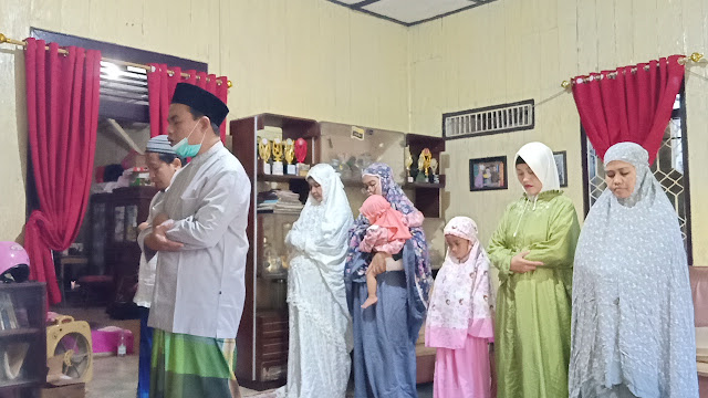 sholat idul fitri di rumah saja sholat-idul-fitri-di-tengah-pandemi