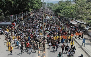 Thousands of West Papuan students return home over safety fears