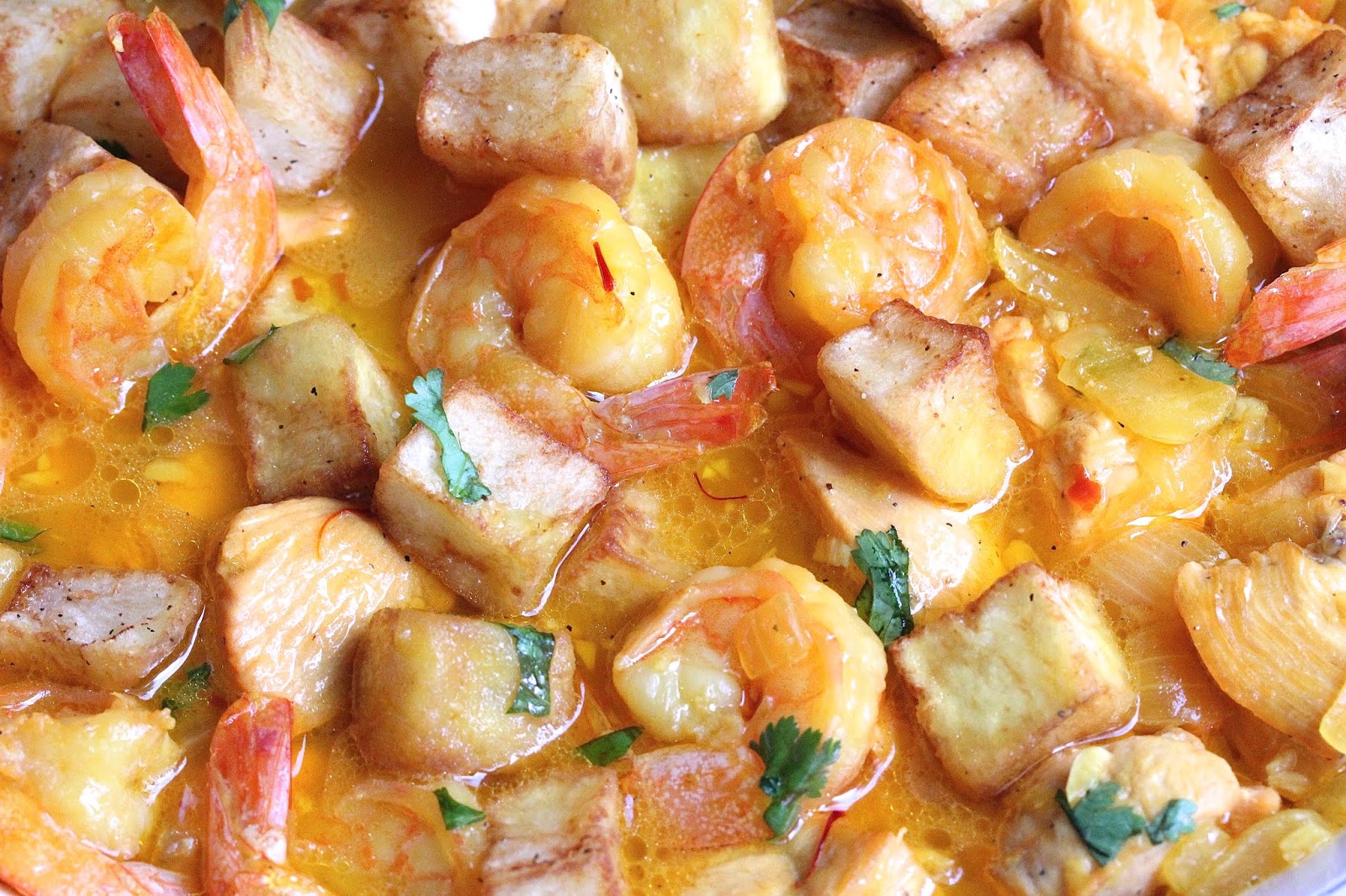 Chicken And Shrimp Mozambique With Fried Potatoes In Good Flavor Great Recipes Great Taste