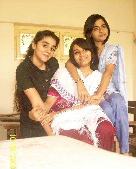 pics of karachi girls