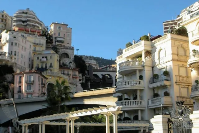 Nice to Monaco by Bus: The streets of Monte Carlo
