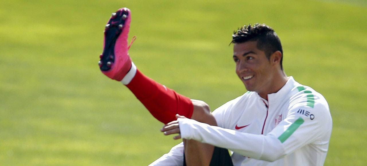 what boots does ronaldo wear