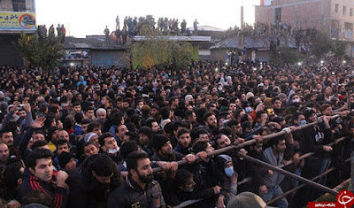 Watching a public execution in Iran (file photo)