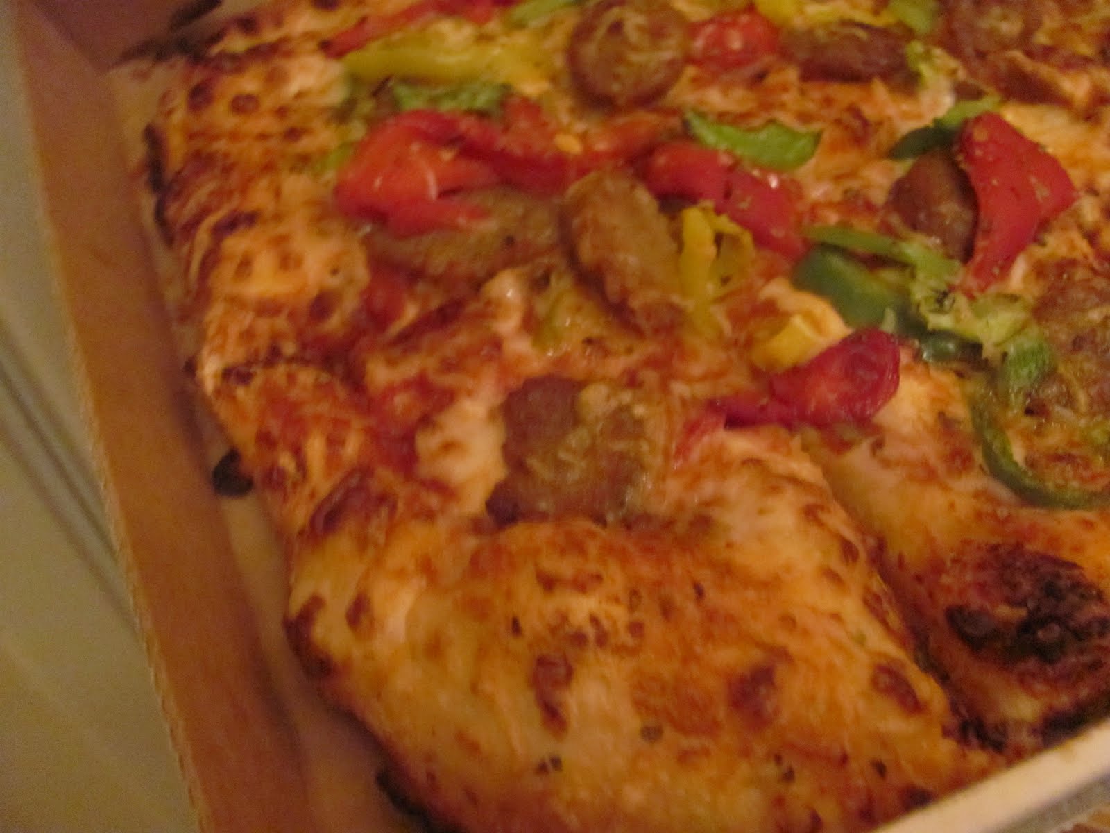 Foodette Reviews Domino's Artisan Pizza Italian Sausage and Pepper Trio
