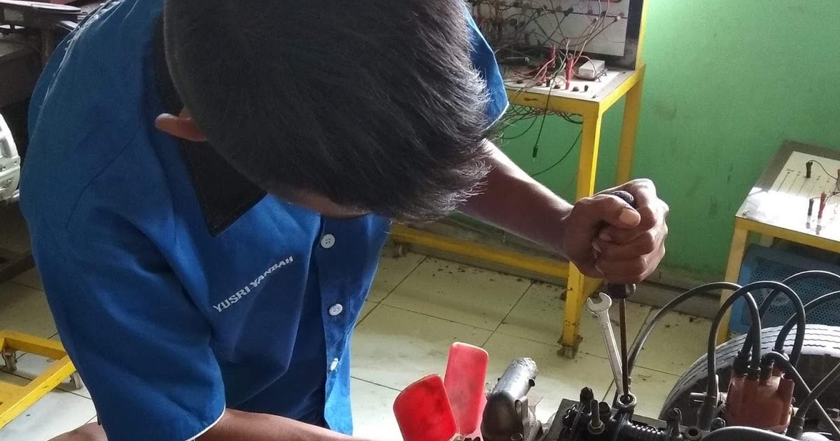 SOAL UAS PMKR Pemeliharaan Mesin Kendaraan Ringan Semester 2