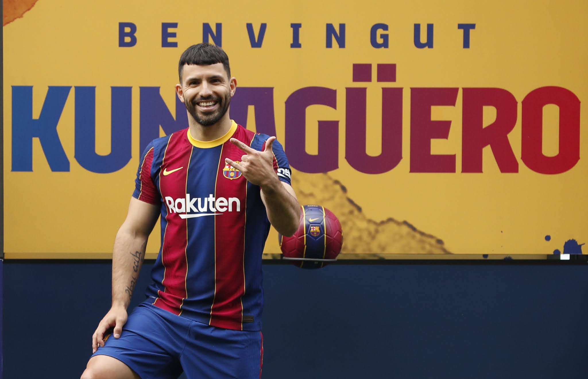 "Kun" Agüero fue presentado como nuevo jugador del Barcelona: "Será un placer jugar con Messi"