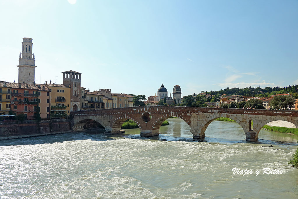 Puente de piedra de Verona