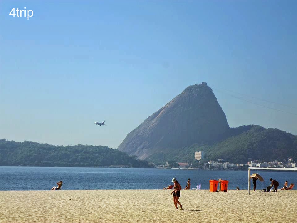 RIO DE JANEIRO: PASSEIO DE BARCO PELAS PRAIAS | Fourtrip