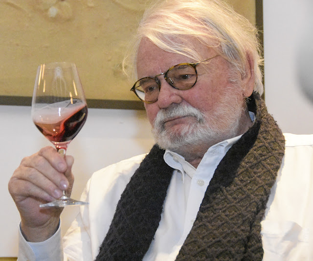 Peter Hilgard beim Wein Winter auf Langeoog
