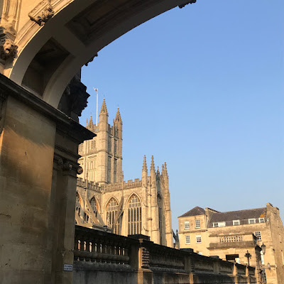 Bath Abbey glimpsed through an arch