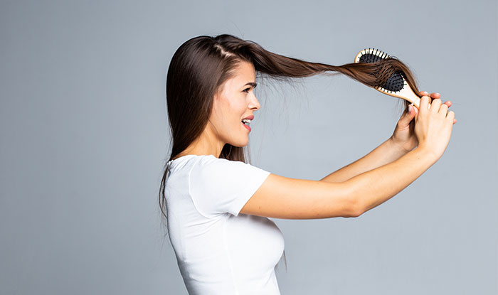 How To Stop Your Dry Hair From Tangling