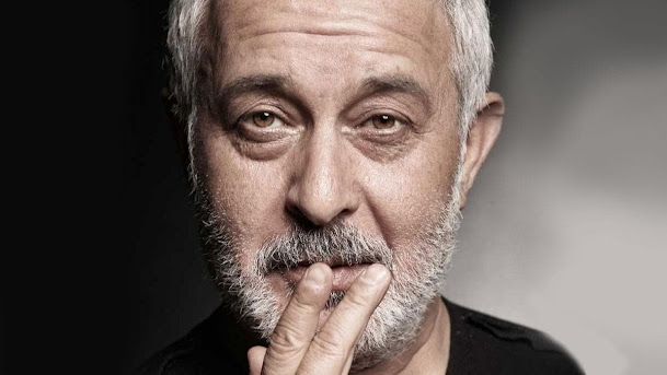 Ali Sürmeli kimdir? aslen nerelidir? kaç yaşında? biyografisi, oynadığı filmler, diziler ve hayatı hakkında kısa bilgi.. Ali Sürmeli kimdir? aslen nerelidir? kaç yaşında? biyografisi, oynadığı filmler, diziler ve hayatı hakkında kısa bilgi..