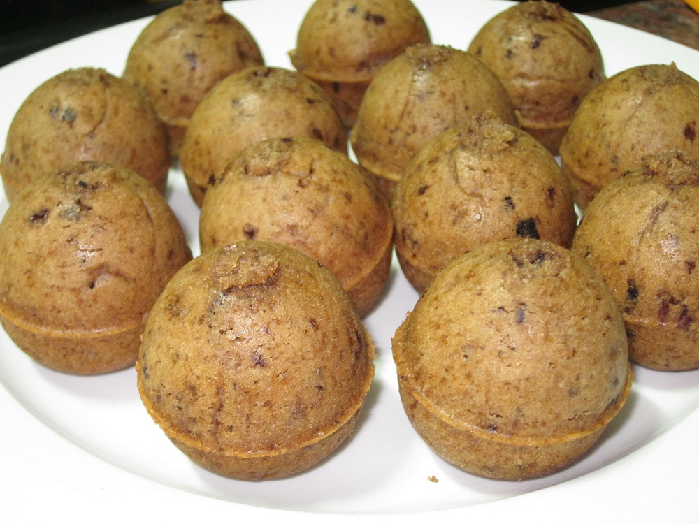 Om Nom Cappuccino Muffin Cake Pops