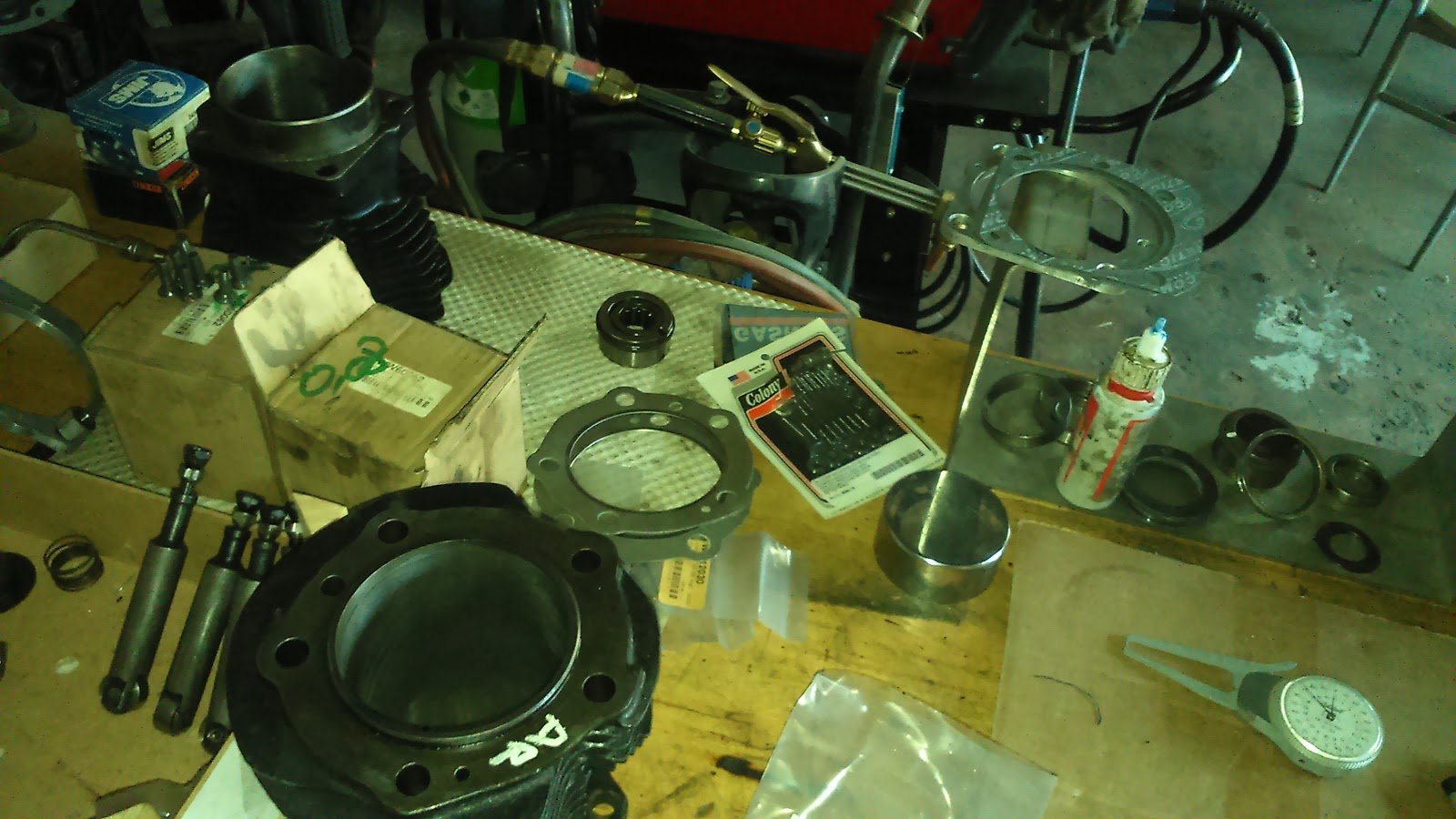 WORKING CLASS MOTORCYCLES. Monster Knucklehead under construction