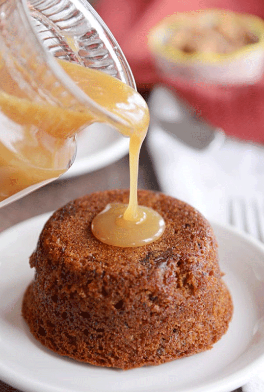 STICKY TOFFEE PUDDING CAKE