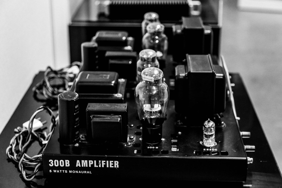 Goldmund very first amplifier! M & S Ultimate HighFidelity