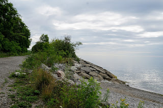 Trail next to Lake Ontario below Scarborough Heights Park