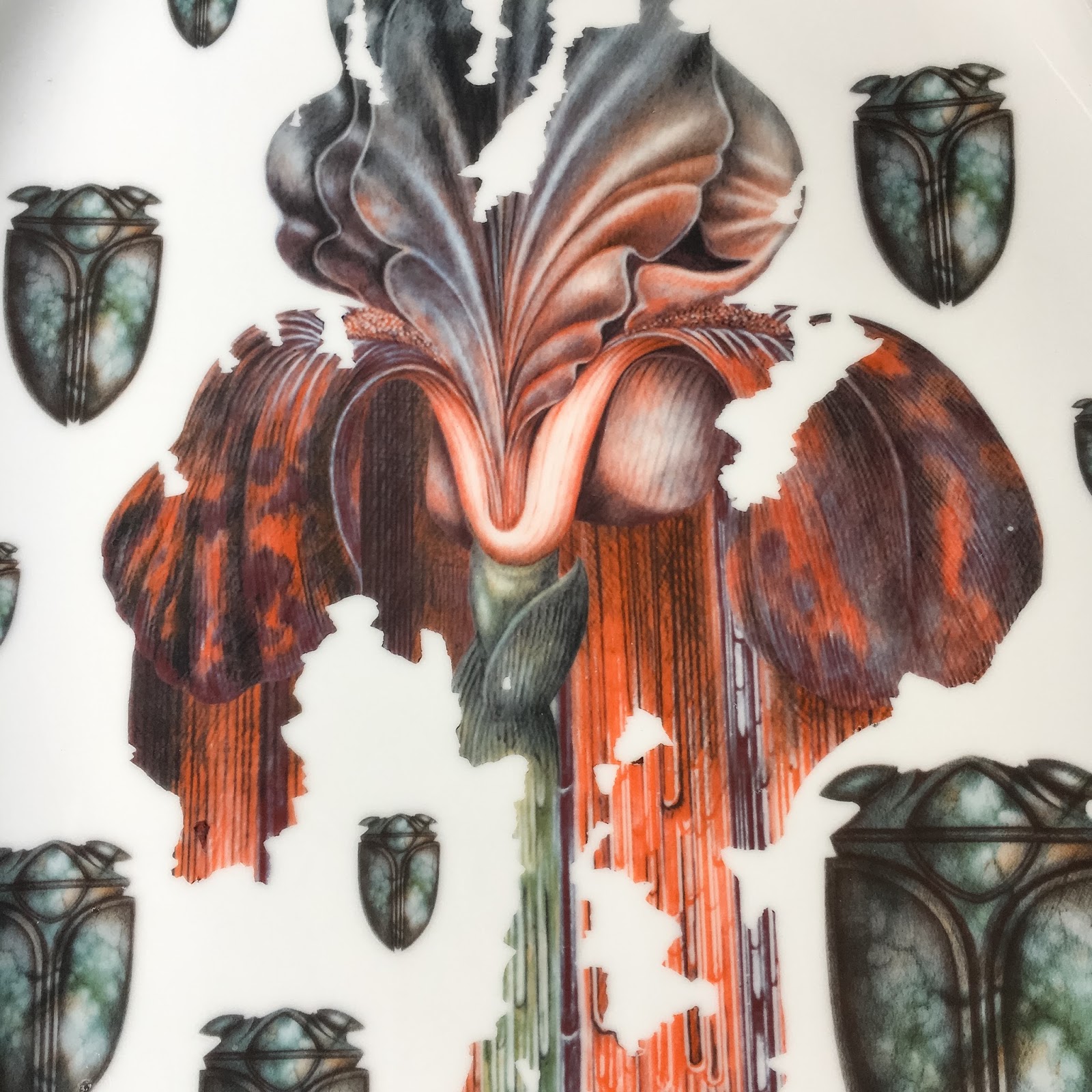 EUGENE HŐN CERAMIC ARTIST Manufraction; Ceramic Shard as Vessel.