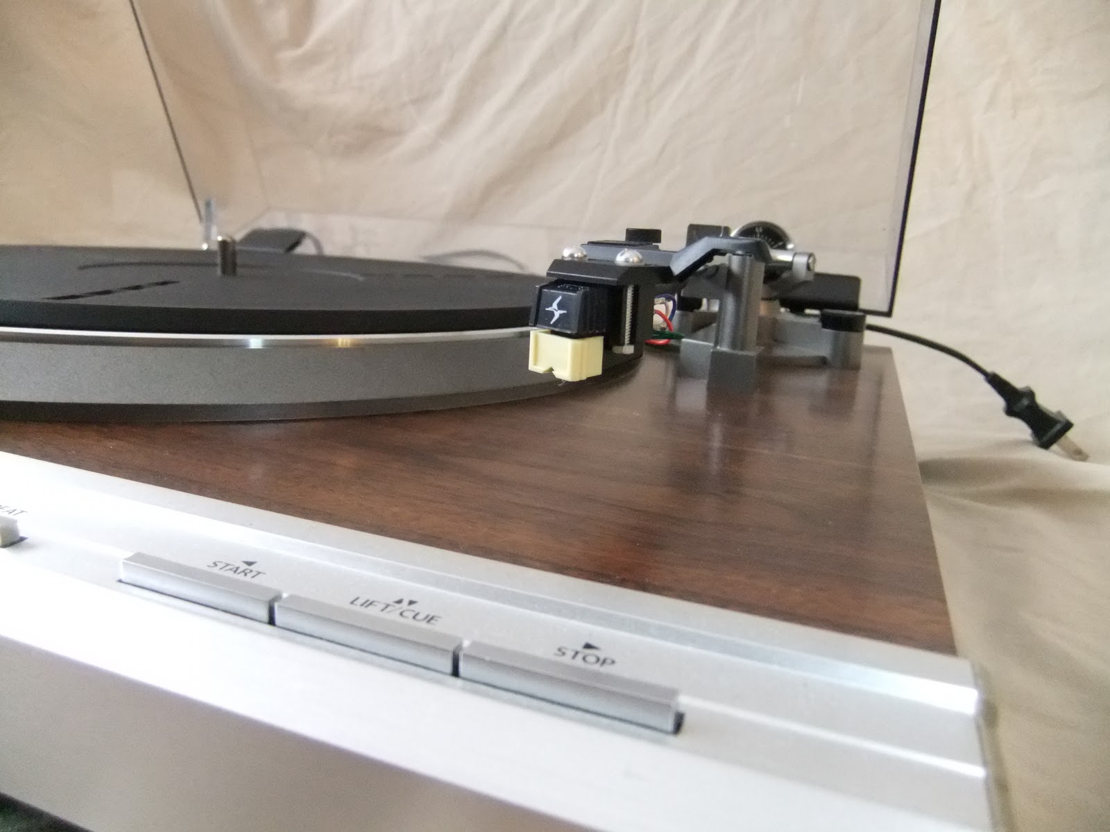 Mitsubishi dp 680q