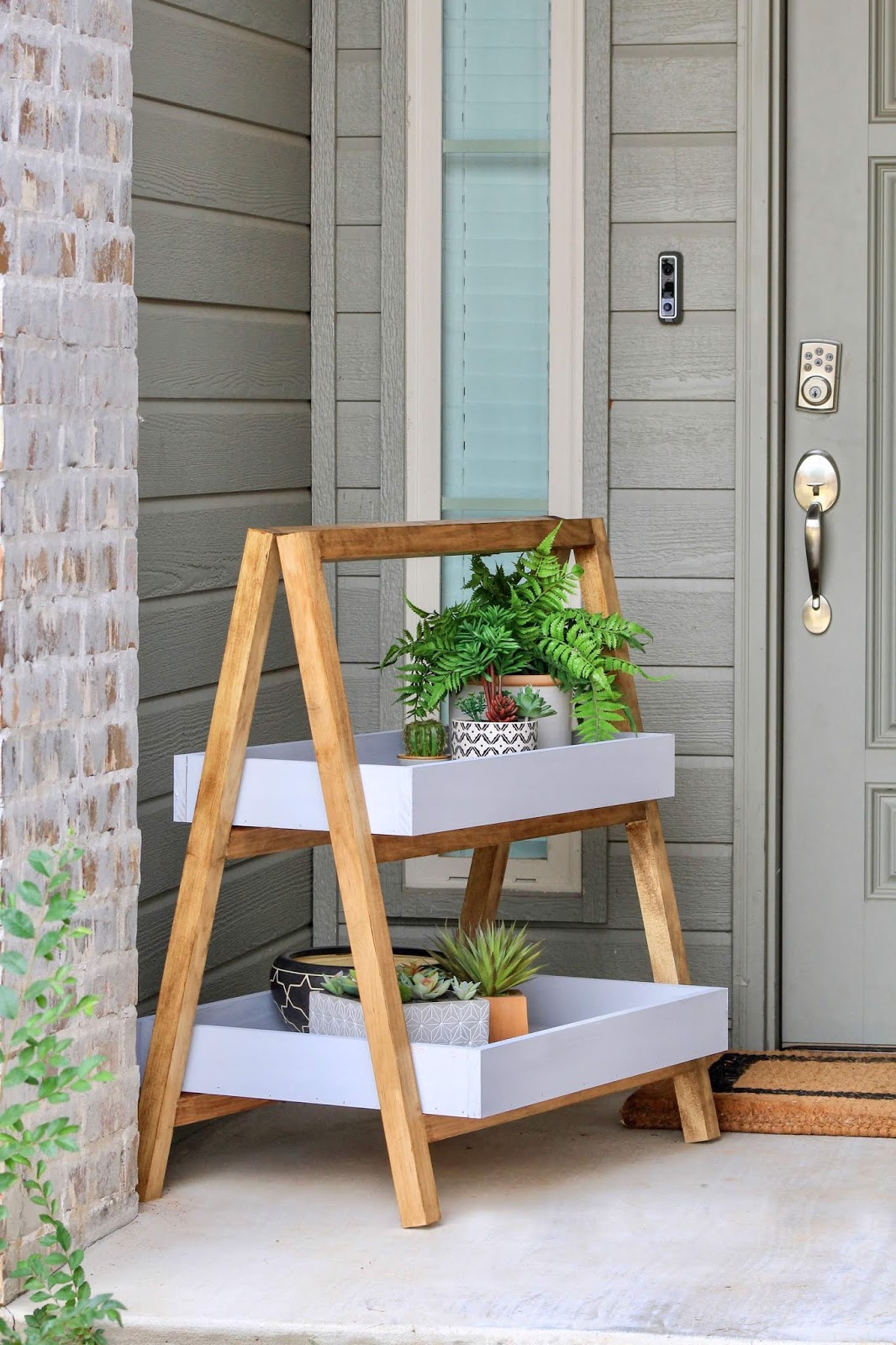 A-frame tray plant stand