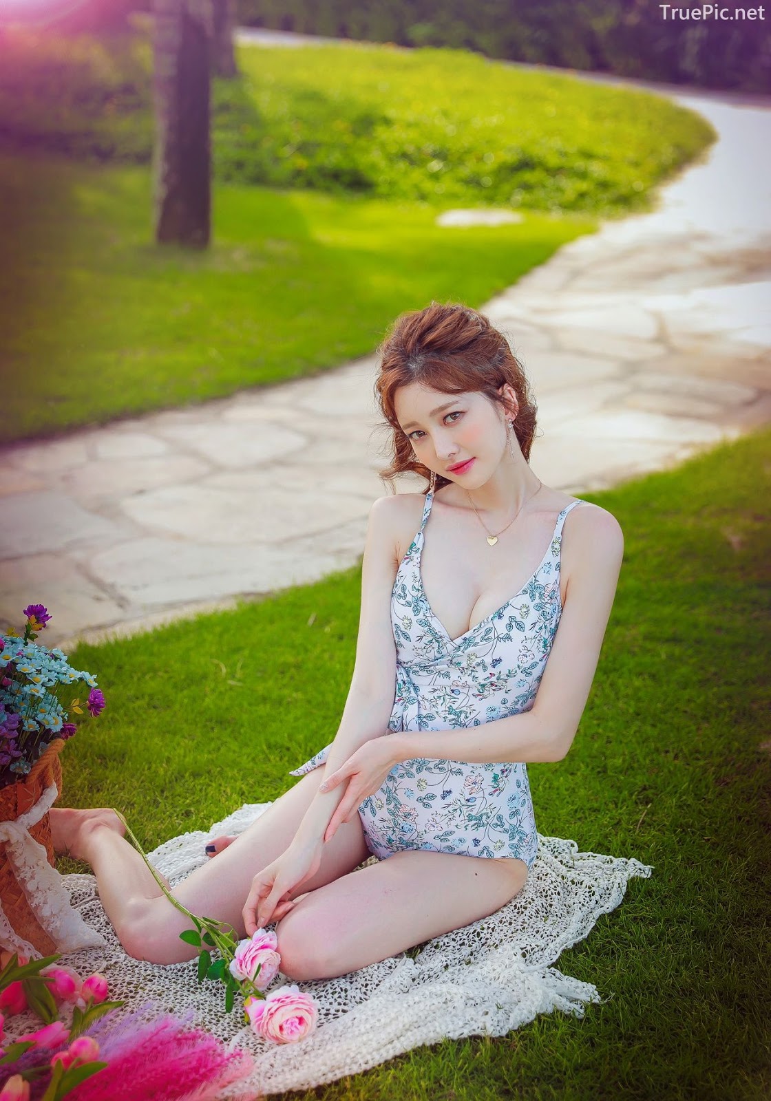 Korean lingerie queen Kim Hee Jeong - Floral Blue Monokini Swimsuit Set - Picture 28