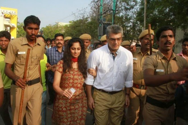 celebrities-at-polling-station-tollyscre