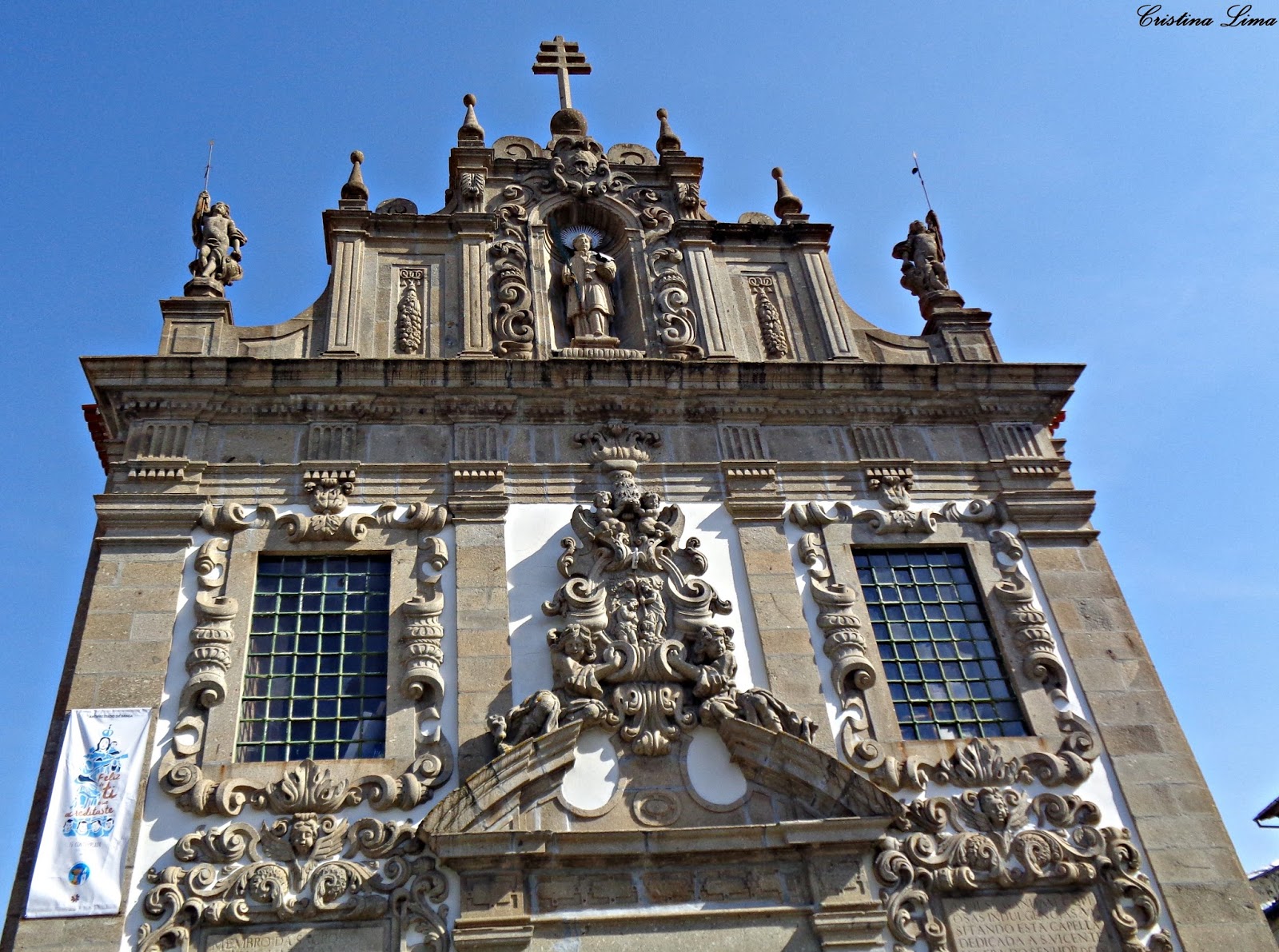 Com Fé no Turismo Igreja de São Vicente, Braga, Portugal)