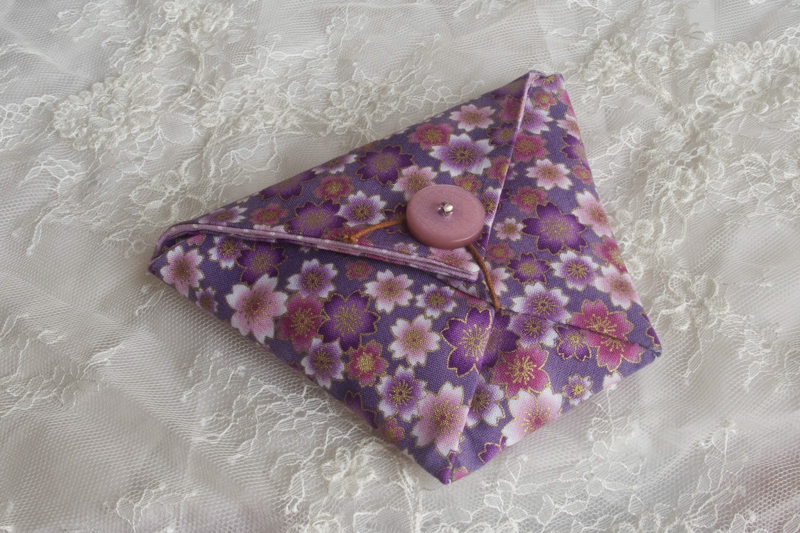 Stitching Notes Origami Fabric Pouch stitching-notes-origami-fabric-pouch
