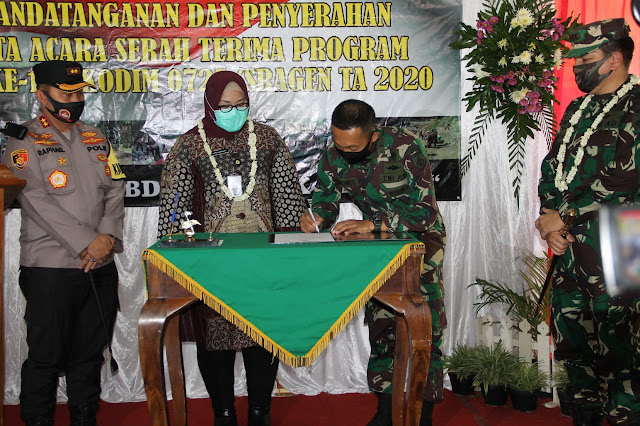 Penandatanganan Kesepakatan  Pengerjaan TMMD Reguler ke – 108 Sragen Penandatanganan Kesepakatan  Pengerjaan TMMD Reguler ke – 108 Sragen