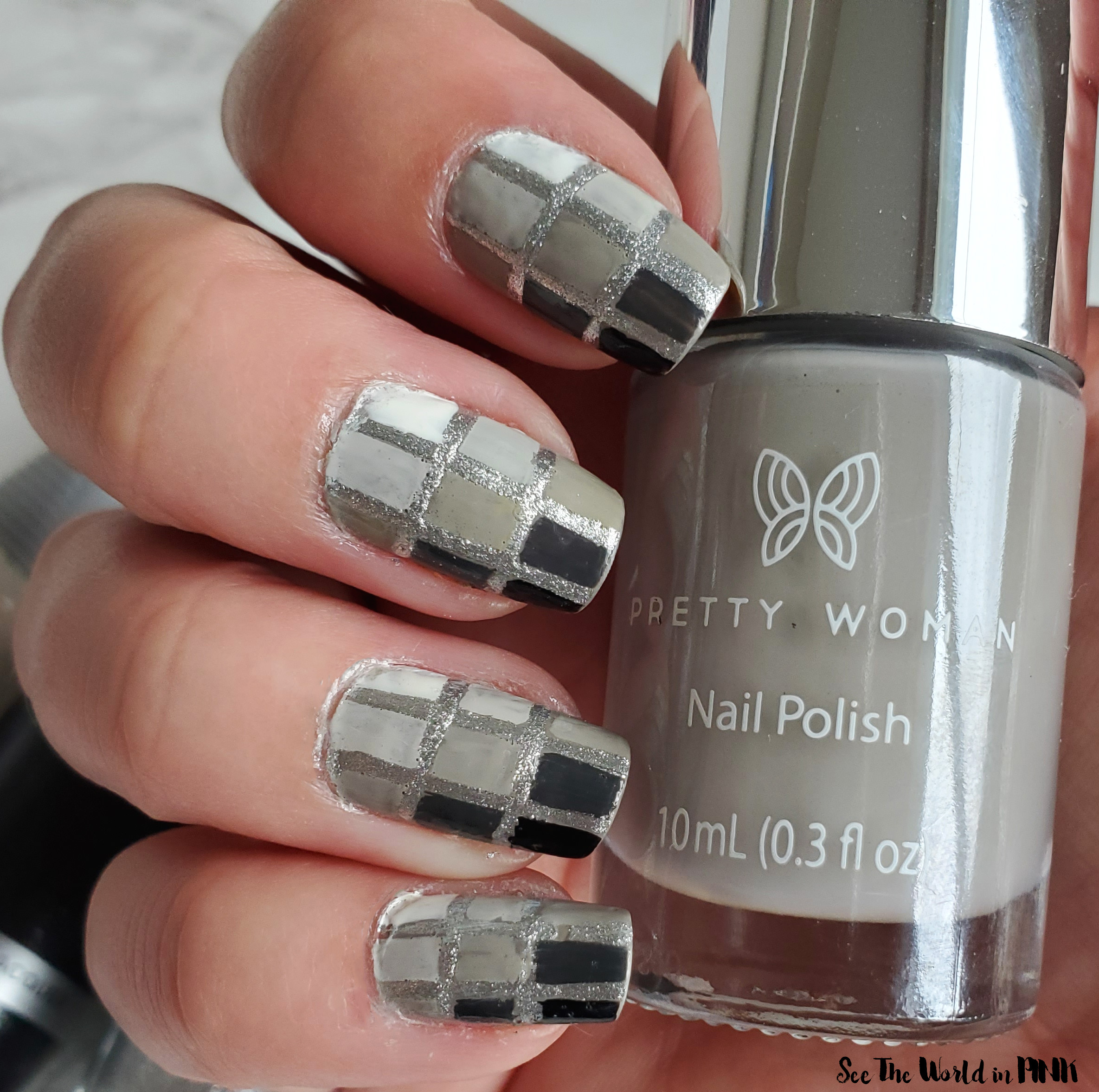 Manicure Monday - Gradient Checker Nails