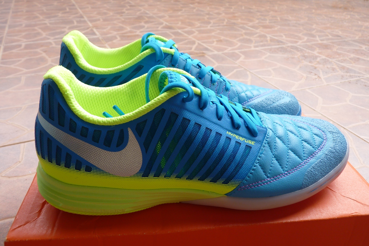 CARI KASUT: Nike Lunar Gato II