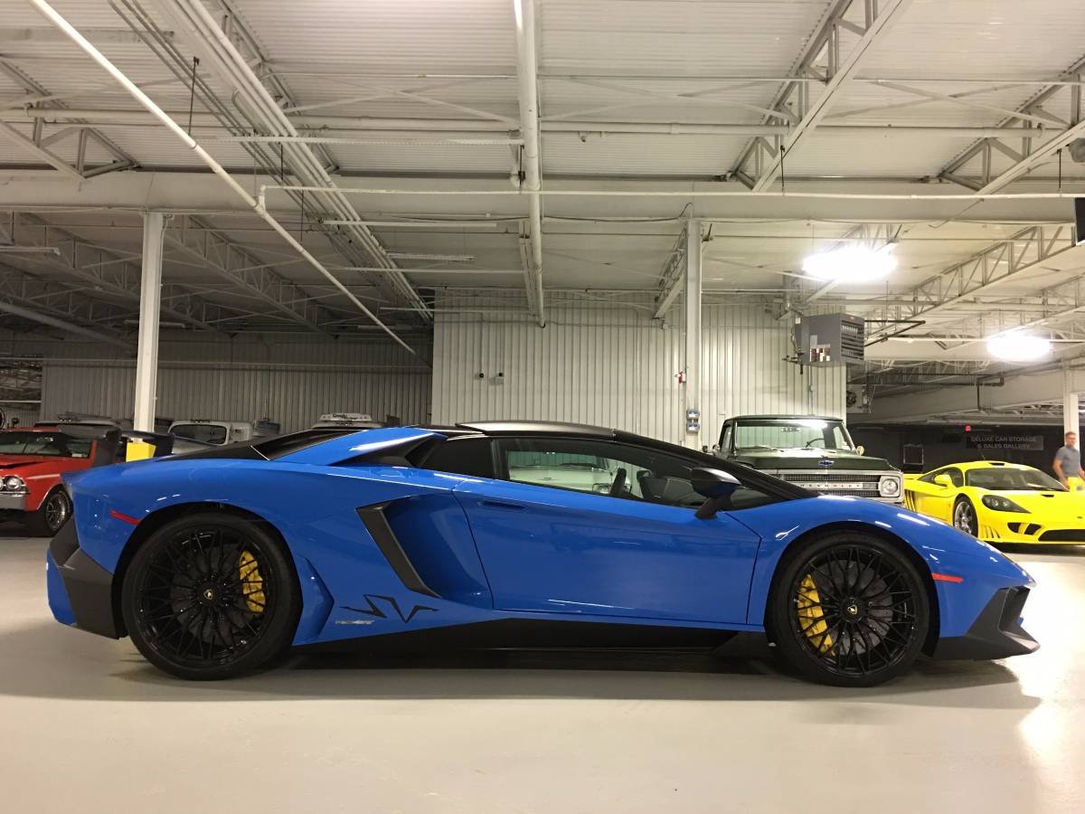 Glistening Lamborghini Aventador SV Roadster Pops Up On ...