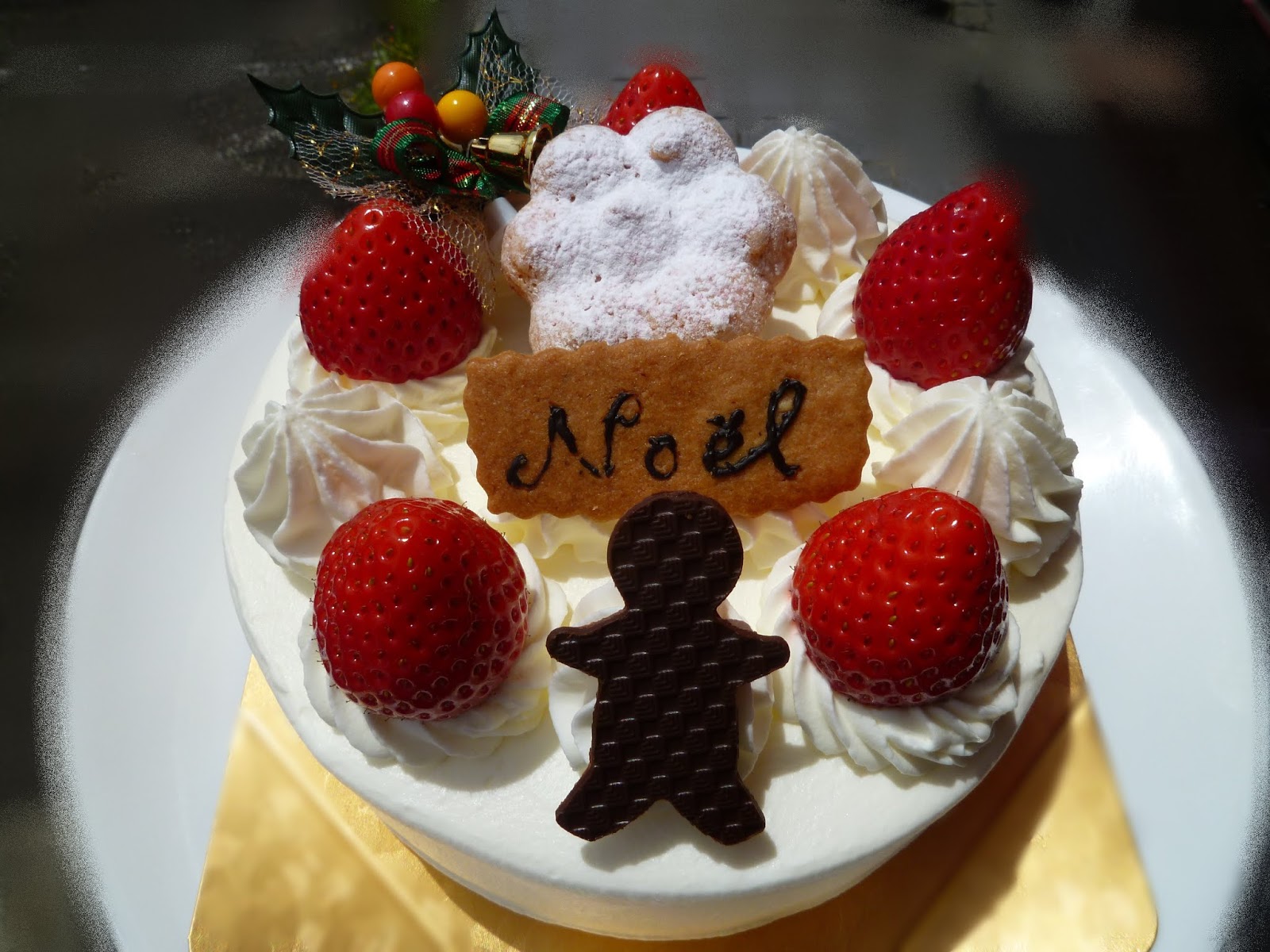 神奈川県小田原市中里のケーキ屋フロマージュのブログ 19クリスマスのイチゴ生クリームデコレーションケーキ