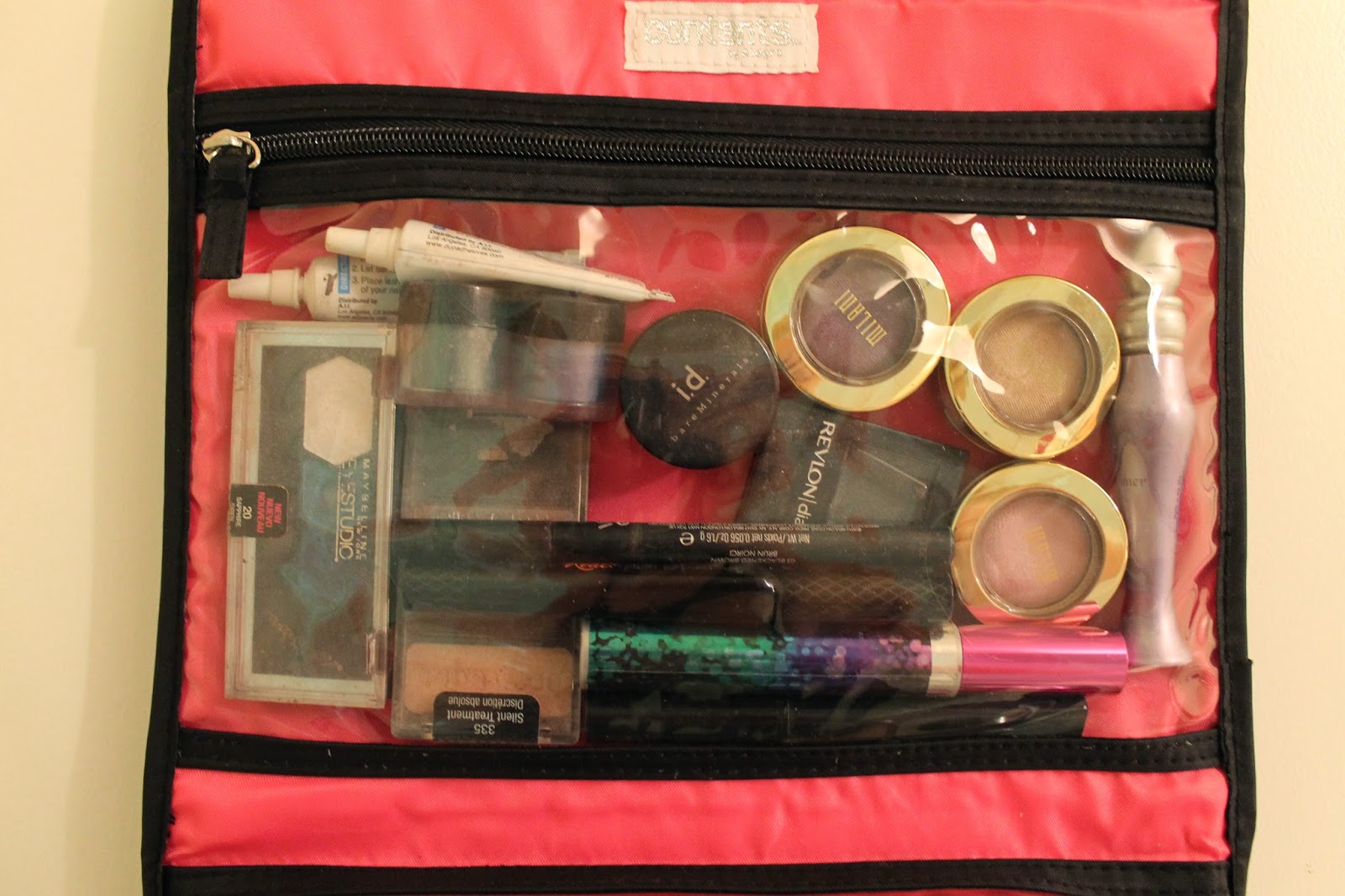 Happy Camper Loves Organizing... My Makeup Bag!
